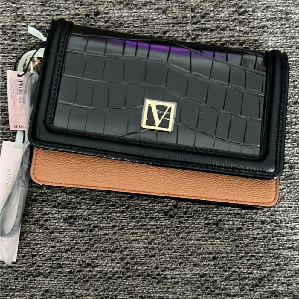 Victoria’s Secret wristlet